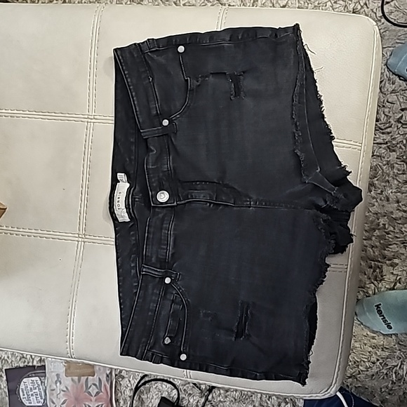 Torrid size 20 black denim shorts with 3 inch inseam - Picture 1 of 5